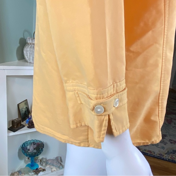 First Issue Liz Claiborne Mustard Button-Down Shirt Work Office Large L Collared - Picture 6 of 8